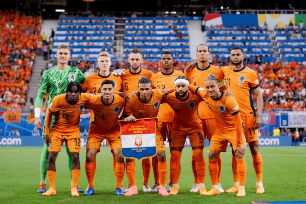 圣保利教头,风趣戏谑凯,去年一射之,新葡京,新葡京app,新葡京娱乐,新普京赌场