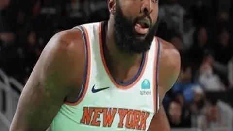 亚洲乒乓球锦标赛男单冠军争夺战：梁靖崑对战王楚钦