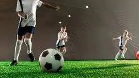 “五一假期南沙赛场等你，为我国网球精英呐喊加油！”